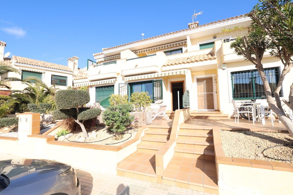 Townhouse in Campoamor, Alicante, Spanien 2 Schlafzimmer, 85 m2 Nr. 145324