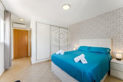 Commercial property in Adeje, Tenerife, Spain 730 sq.m. No. 195356