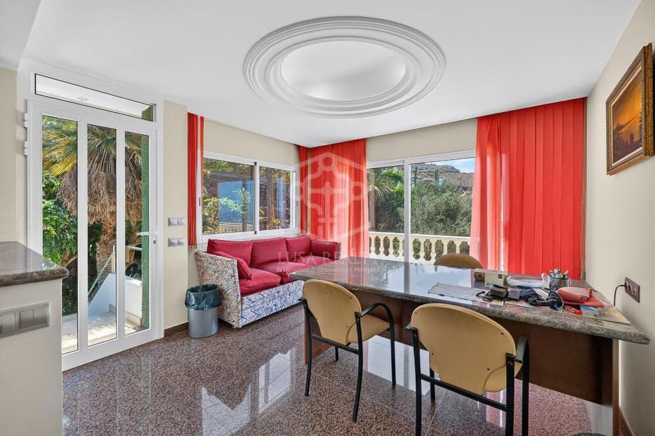 Huvila San Cristobal de La Laguna, Tenerife, Espanja 3 makuuhuonetta, 724 m2 No. 195357