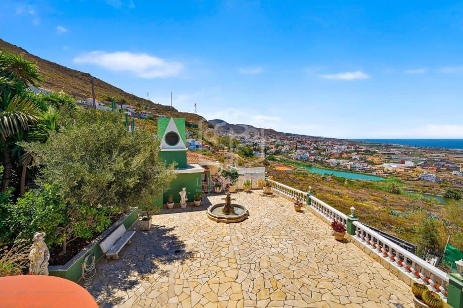 Huvila San Cristobal de La Laguna, Tenerife, Espanja 3 makuuhuonetta, 724 m2 No. 195357