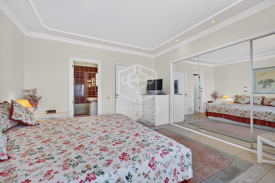 Huvila San Cristobal de La Laguna, Tenerife, Espanja 3 makuuhuonetta, 724 m2 No. 195357