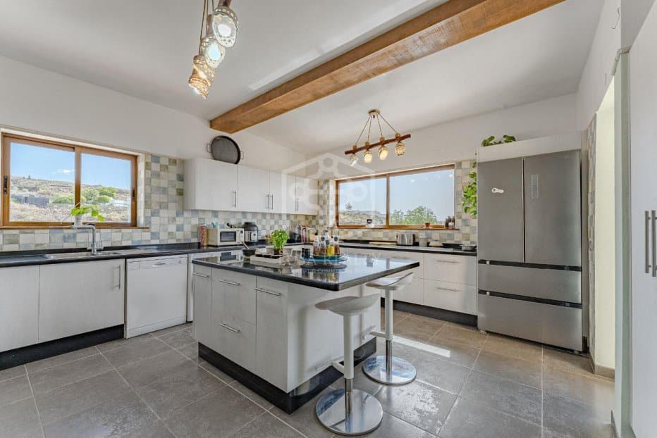 Huvila San Miguel de Abona, Tenerife, Espanja 6 makuuhuonetta, 449 m2 No. 195358