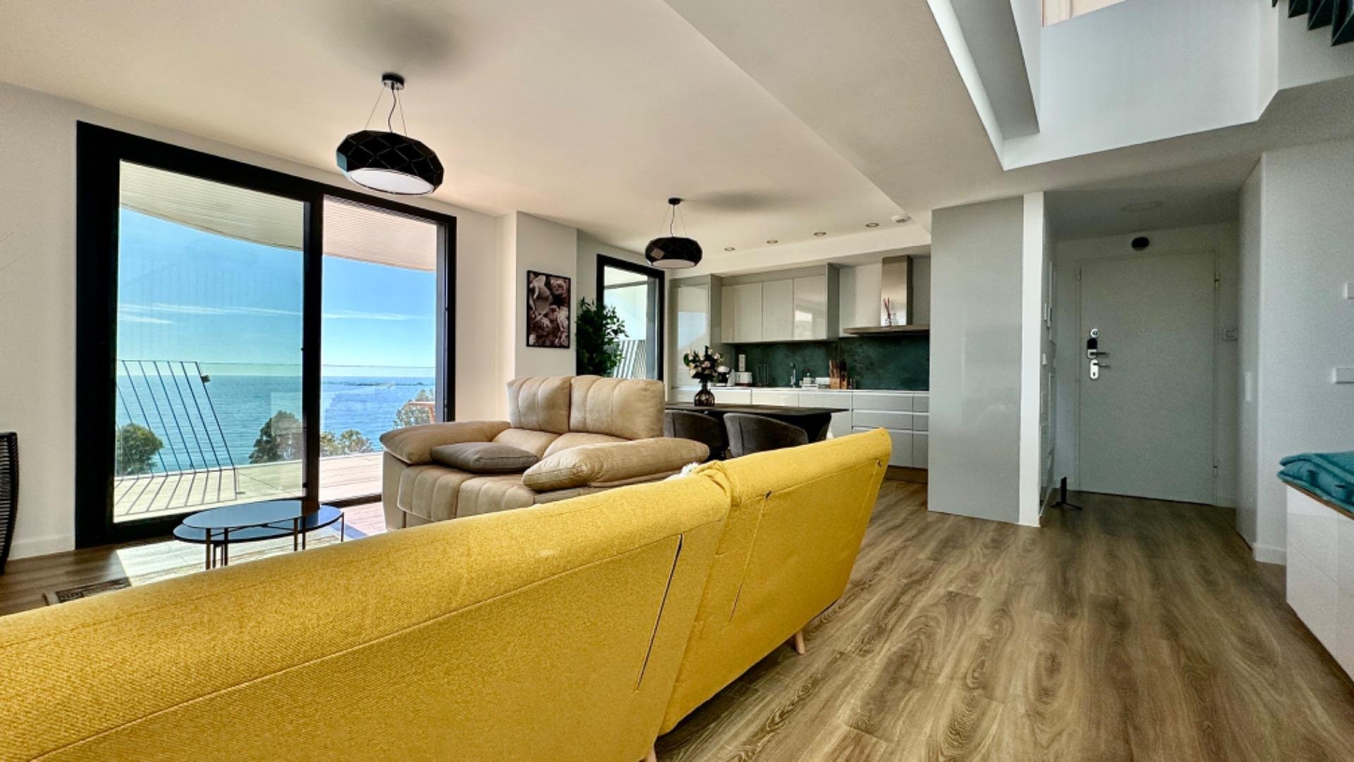 Takvåning i Villajoyosa, Alicante, Spanien 3 sovrum, 155 kvm. Nr. 165133