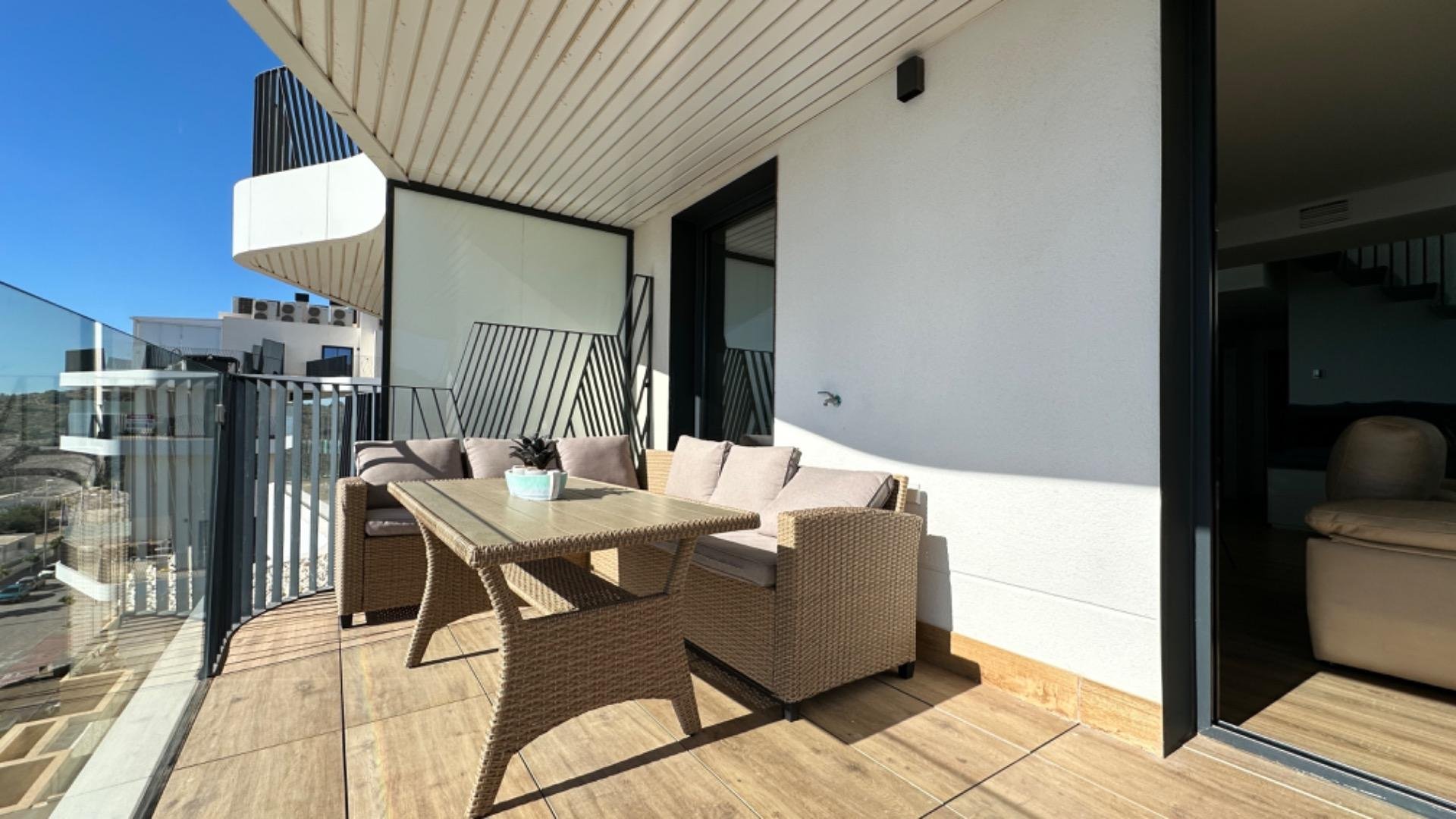 Takvåning i Villajoyosa, Alicante, Spanien 3 sovrum, 155 kvm. Nr. 165133