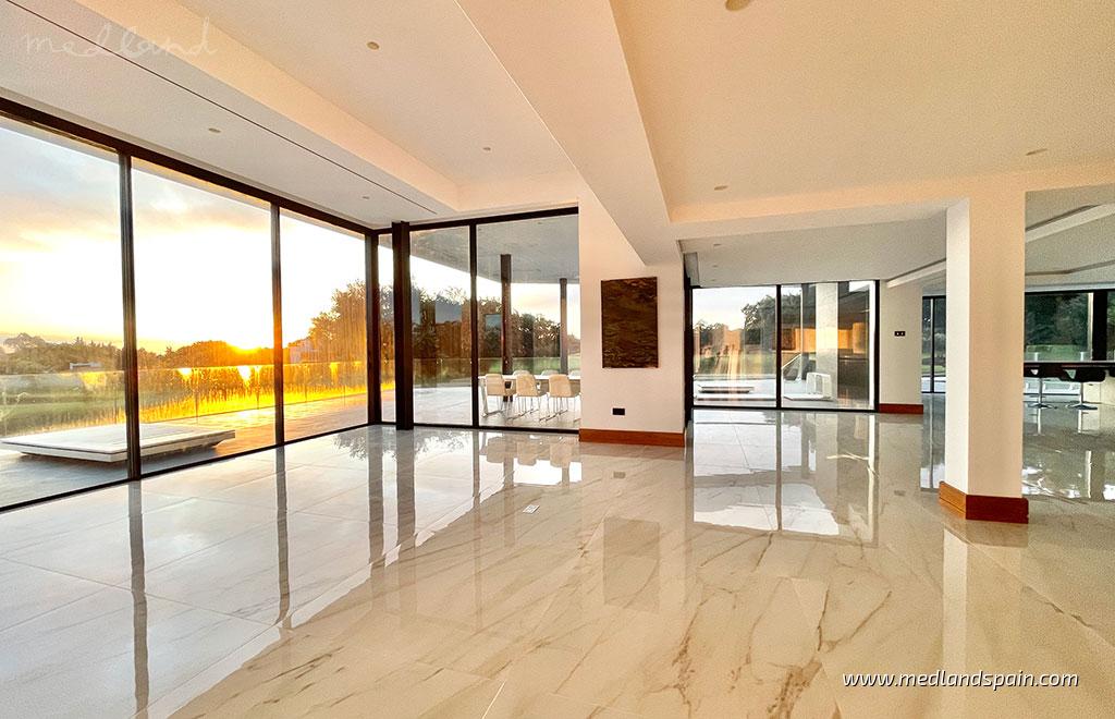 Villa San Roque, Cadiz, Spānijā 6 istabas, 1220 m2 Nr. 69670