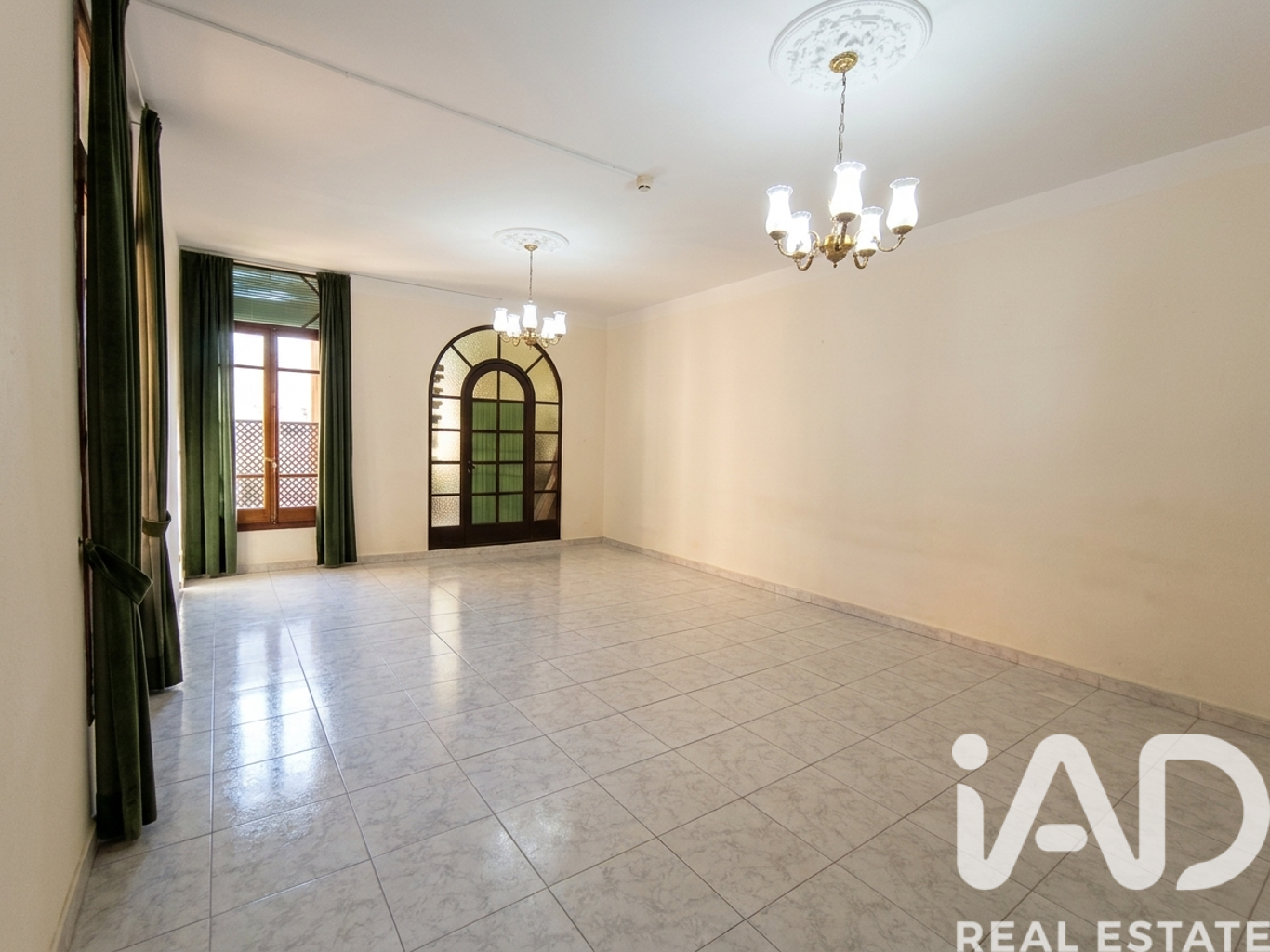 Komerciāls īpašums Vilanova i la Geltru, Barcelona, Spānijā 610 m2 Nr. 172117