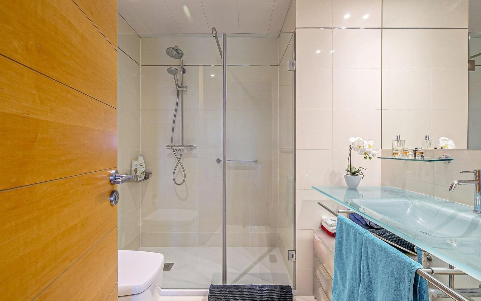 Appartamento a Barcelona, Spagna 3 camere da letto, 170 mq. N° 177348