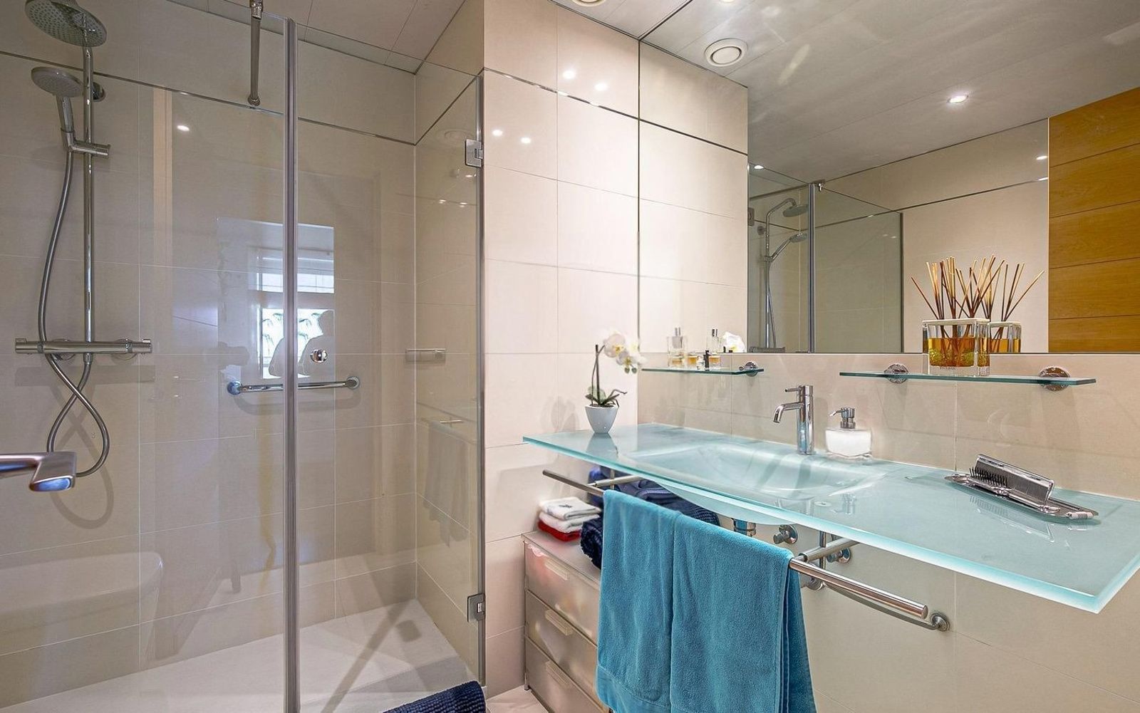 Appartamento a Barcelona, Spagna 3 camere da letto, 170 mq. N° 177348