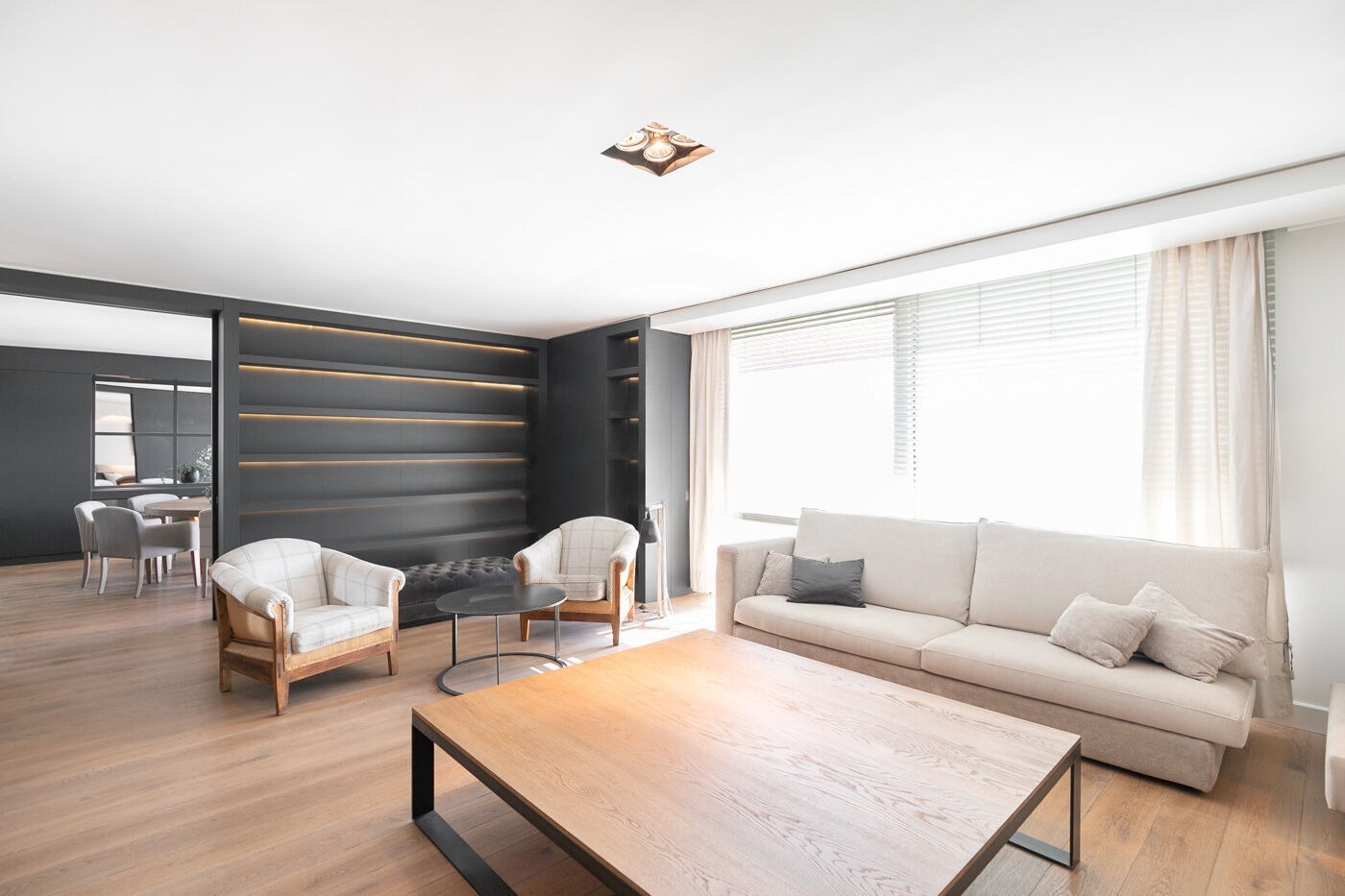 Apartment à Barcelona, Espagne 4 chambres,  No. 141031