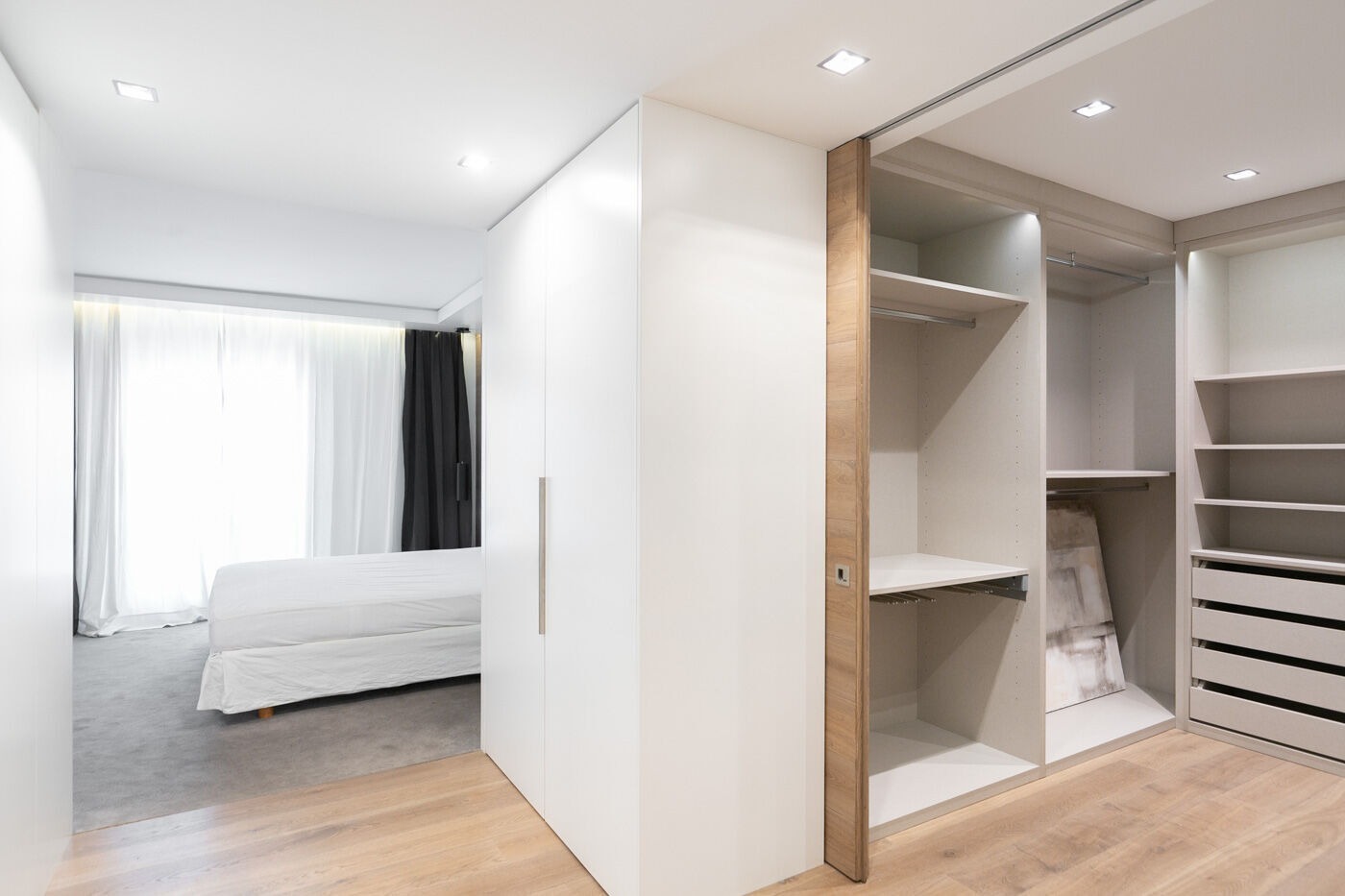 Apartment à Barcelona, Espagne 4 chambres,  No. 141031