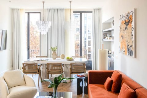 Wohnung in Barcelona, Spanien 2 Schlafzimmer,  Nr. 141029