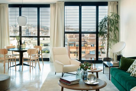 Apartment à Barcelona, Espagne 4 chambres,  No. 141030