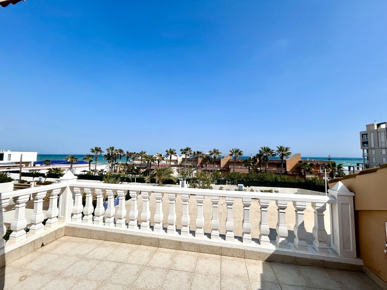 Villa a La Mata, Alicante, Spagna 6 camere da letto, 440 mq. N° 161700