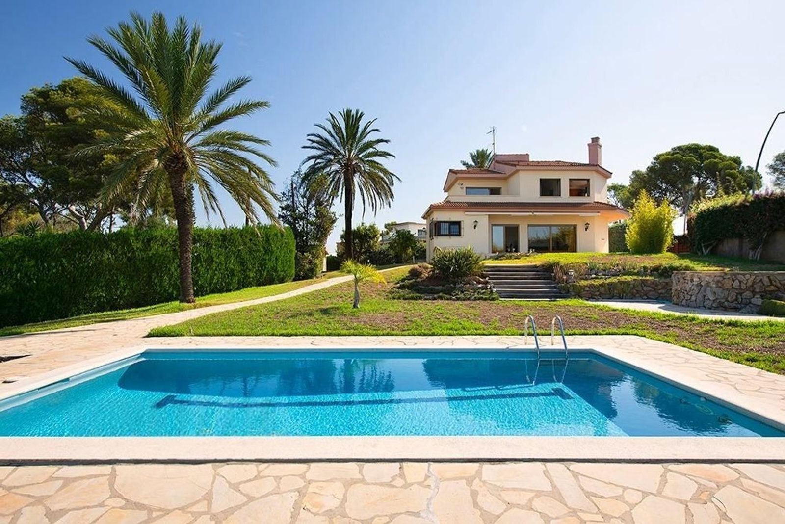 House à Castelldefels, Barcelona, Espagne 3 chambres, 286 m2 No. 167346