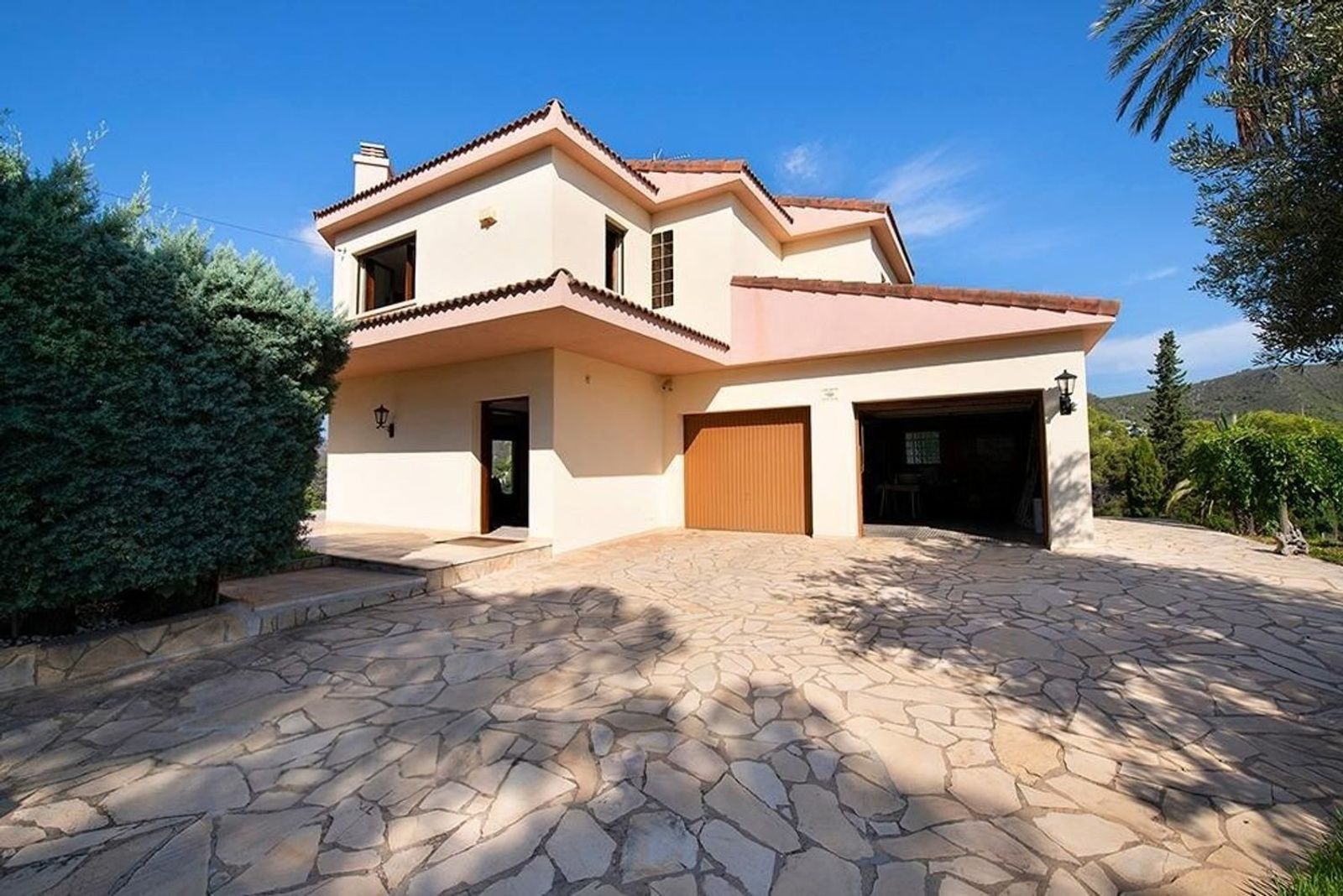 House à Castelldefels, Barcelona, Espagne 3 chambres, 286 m2 No. 167346