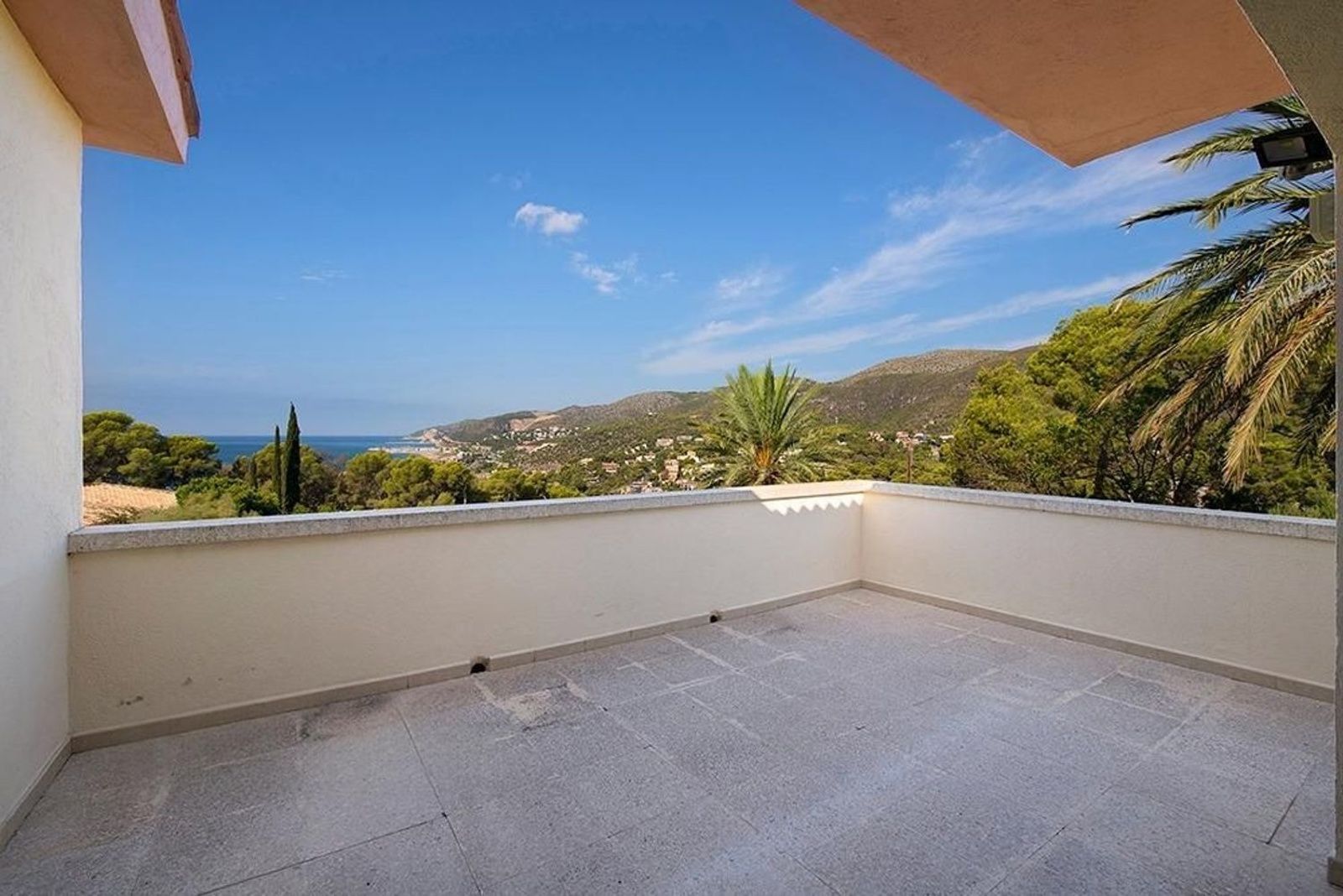 House à Castelldefels, Barcelona, Espagne 3 chambres, 286 m2 No. 167346