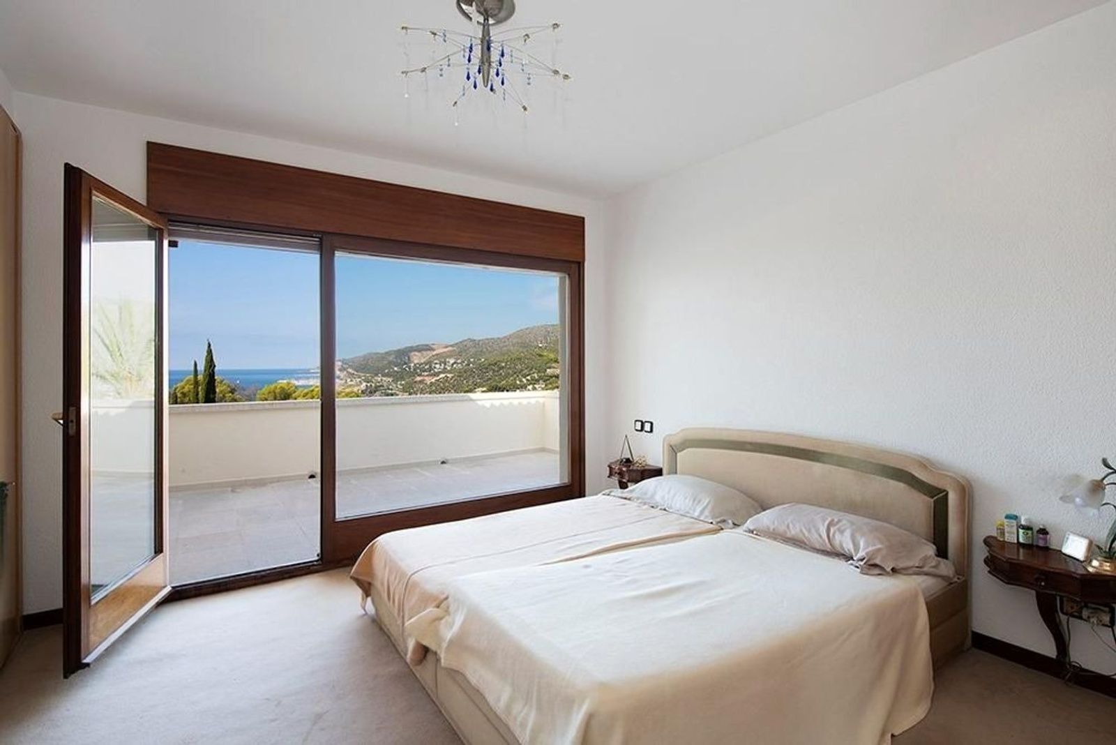 House à Castelldefels, Barcelona, Espagne 3 chambres, 286 m2 No. 167346