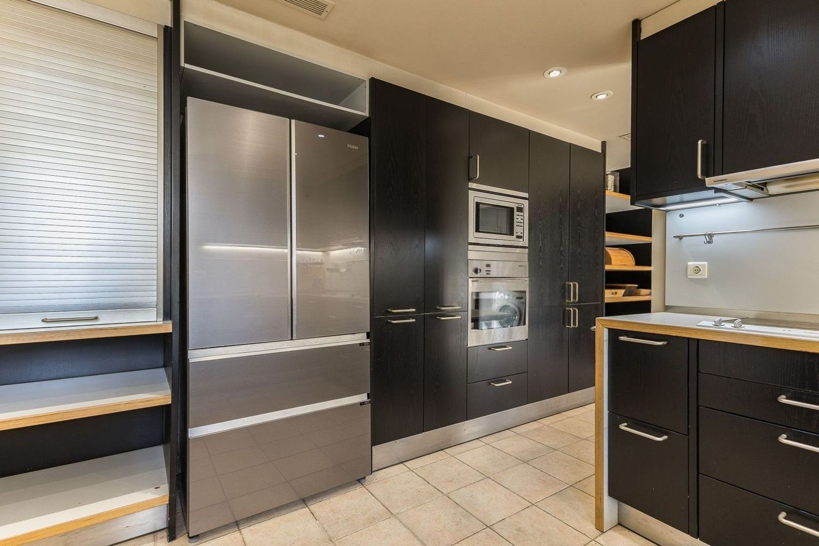 Talo Castelldefels, Barcelona, Espanja 4 makuuhuonetta, 351 m2 No. 167345