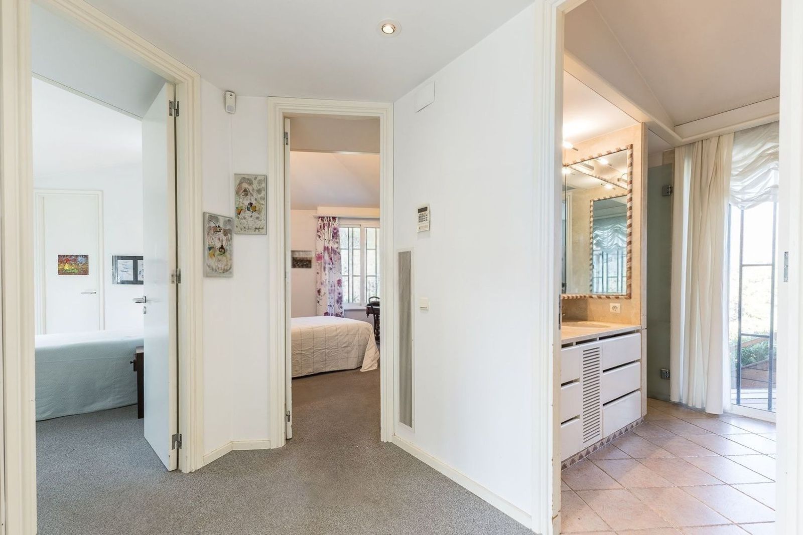 Talo Castelldefels, Barcelona, Espanja 4 makuuhuonetta, 351 m2 No. 167345