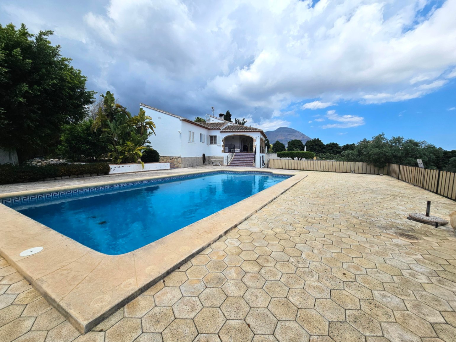 Villa in Javea, Alicante, Spain 6 bedrooms, 398 sq.m. No. 194891