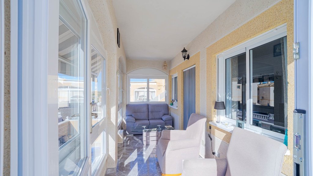Villa in Alicante, Spanien 2 Schlafzimmer, 65 m2 Nr. 145449
