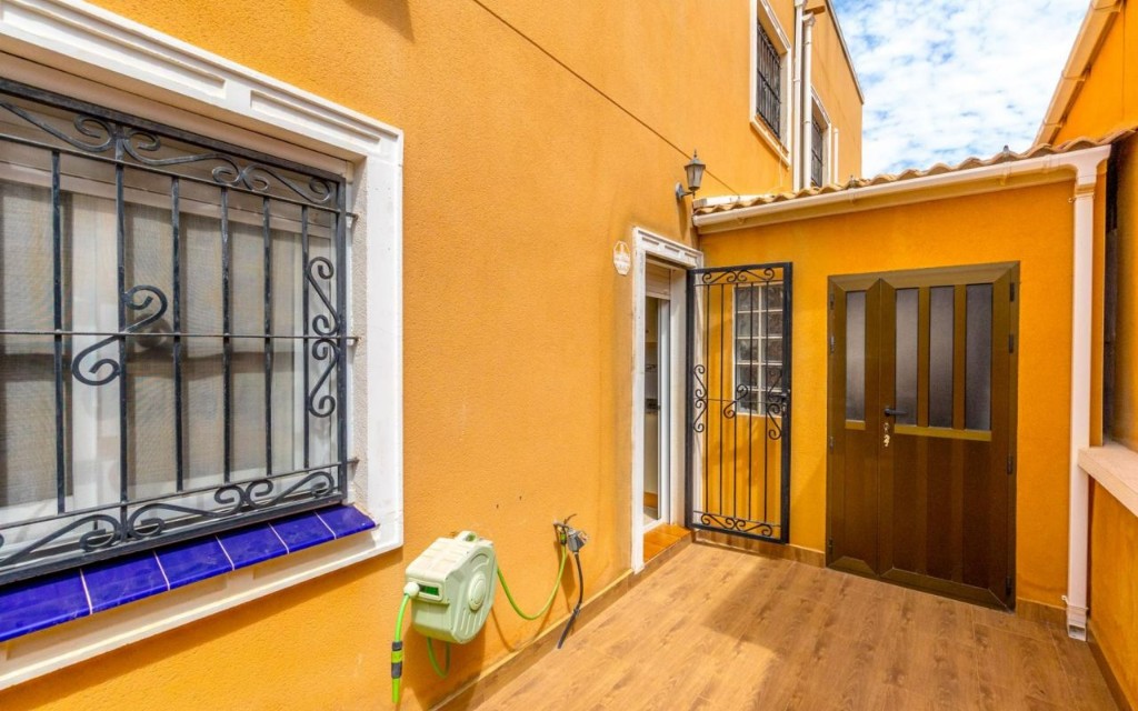 Kamienica w Alicante, Hiszpania 3 sypialnie, 73 mkw. nr 145451