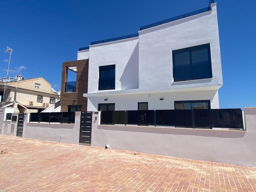 Bungalow i San Pedro del Pinatar, Murcia, Spanien 2 sovrum, 78 kvm. Nr. 135305