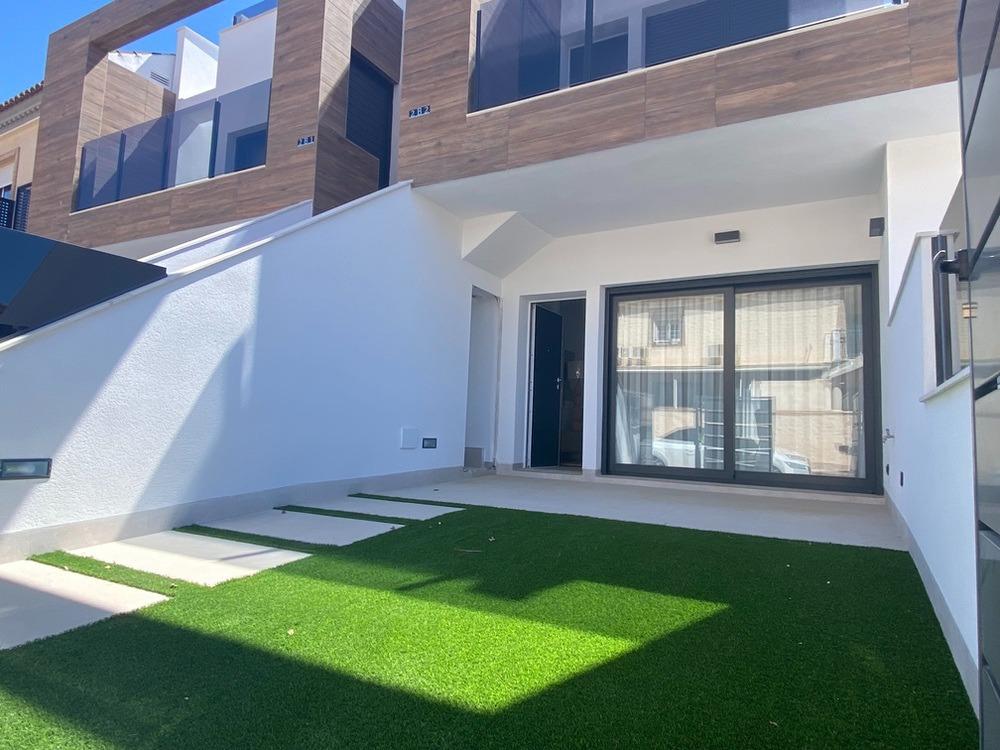 Bungalow i San Pedro del Pinatar, Murcia, Spanien 2 sovrum, 78 kvm. Nr. 135305