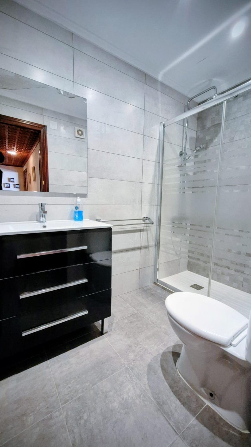 Apartment à Torrevieja, Alicante, Espagne 2 chambres, 86 m2 No. 177796