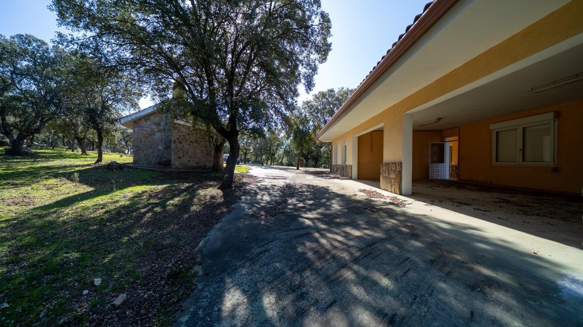 House in Colmenarejo, Madrid, Spain 8 bedrooms, 2178 sq.m. No. 177792