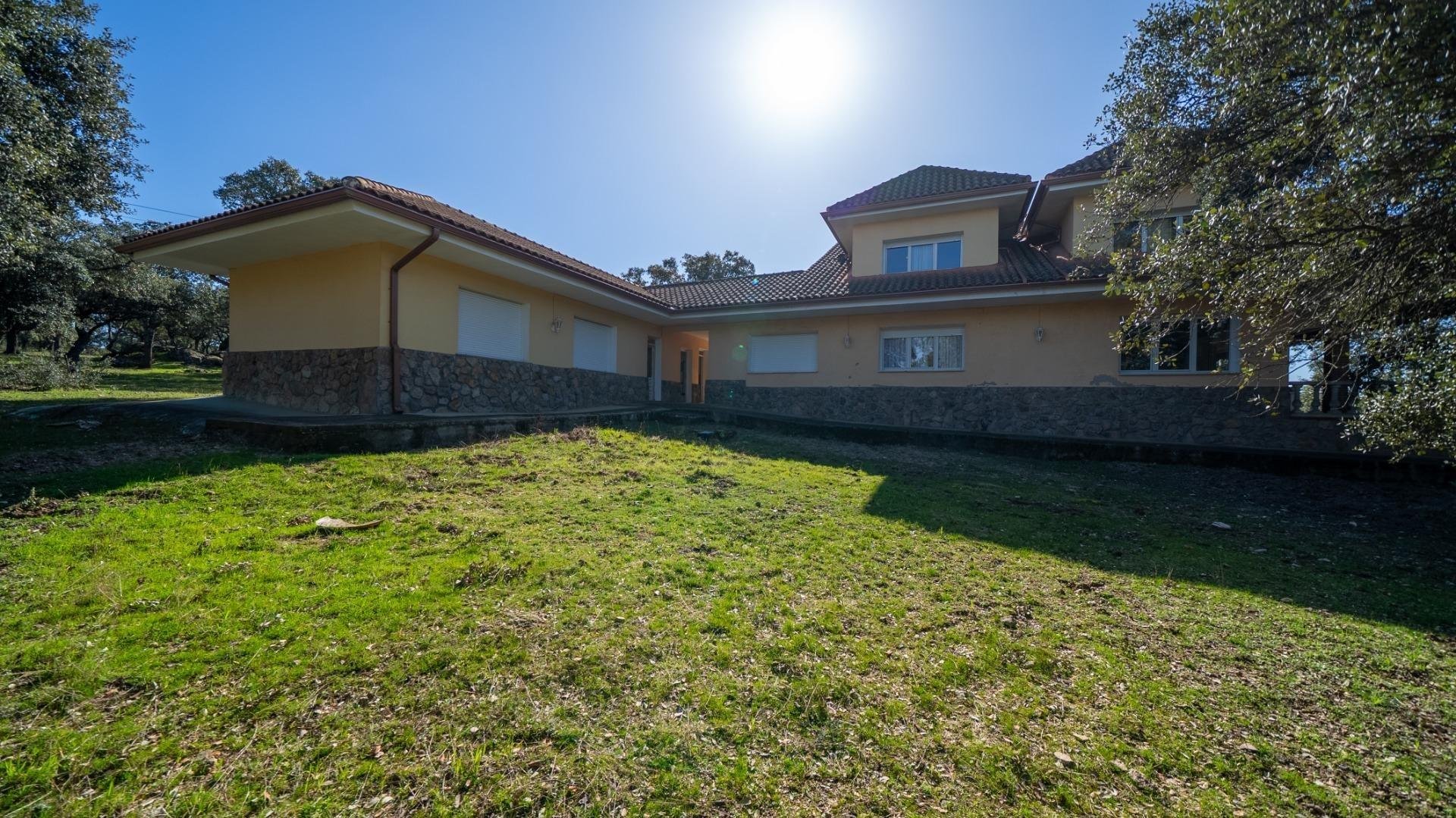 House in Colmenarejo, Madrid, Spain 8 bedrooms, 2178 sq.m. No. 177792