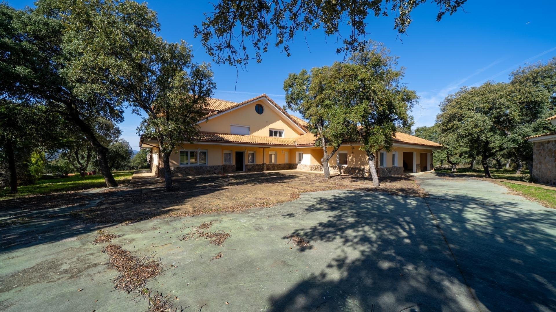 House in Colmenarejo, Madrid, Spain 8 bedrooms, 2178 sq.m. No. 177792
