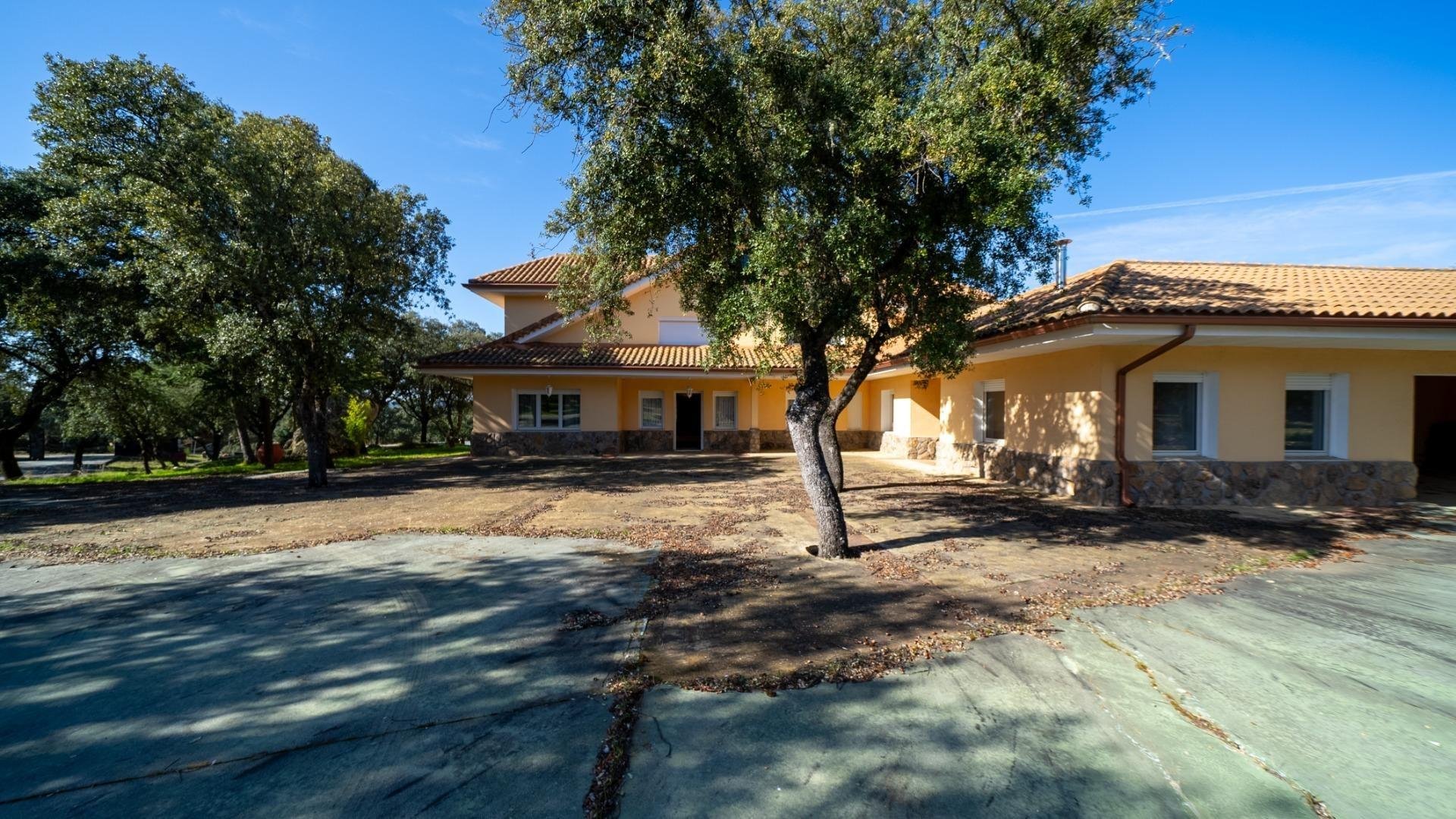House in Colmenarejo, Madrid, Spain 8 bedrooms, 2178 sq.m. No. 177792