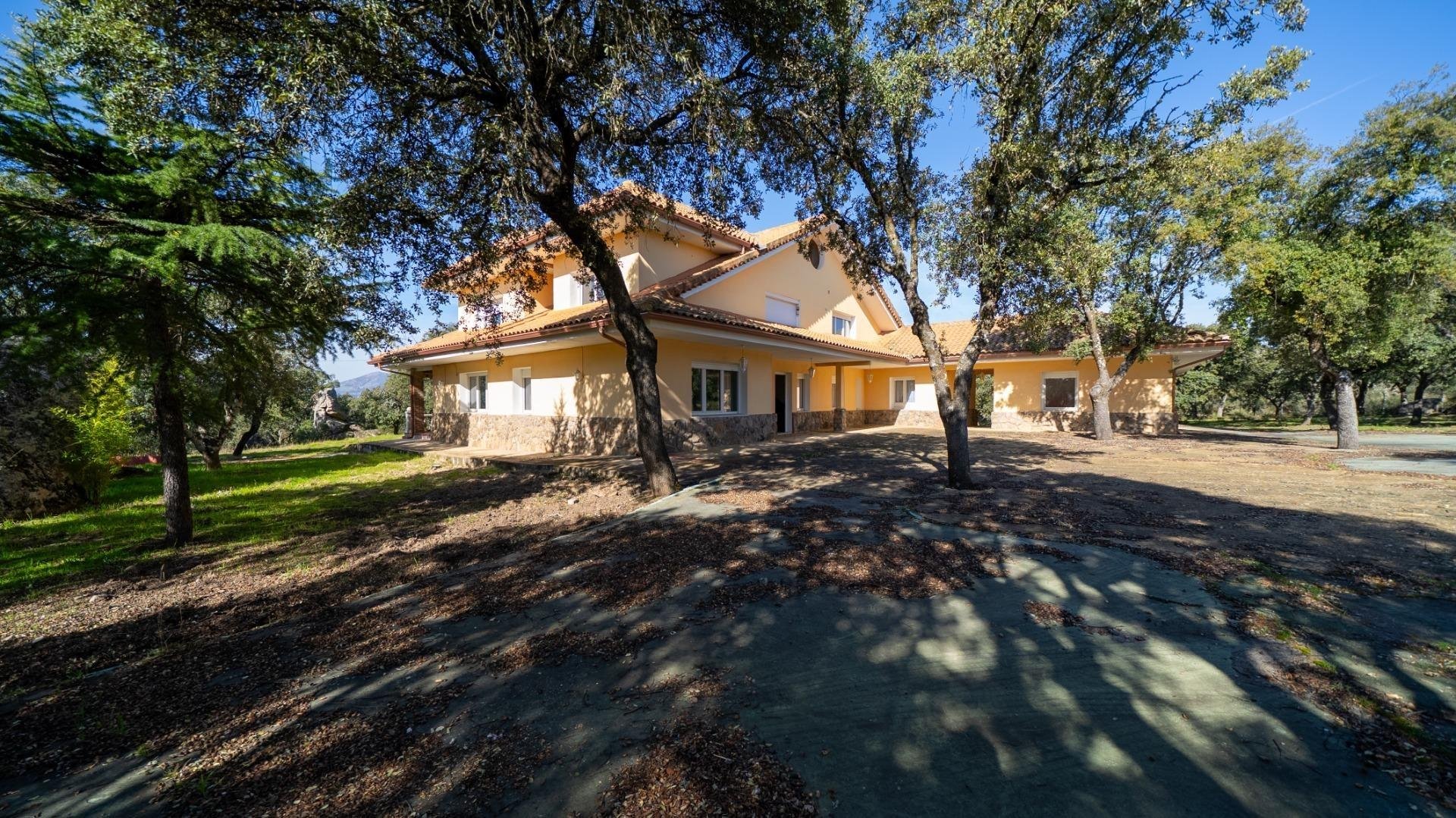 House in Colmenarejo, Madrid, Spain 8 bedrooms, 2178 sq.m. No. 177792