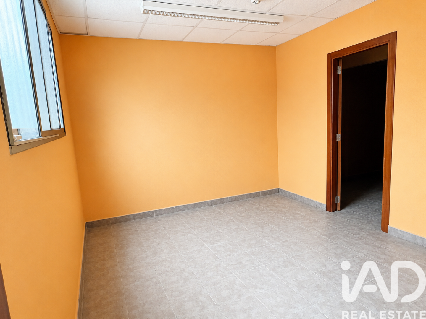 Propiedad comercial en Valencia, València, España 302 m2 No. 187584