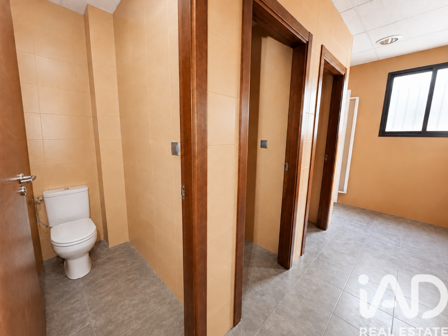 Propiedad comercial en Valencia, València, España 302 m2 No. 187584