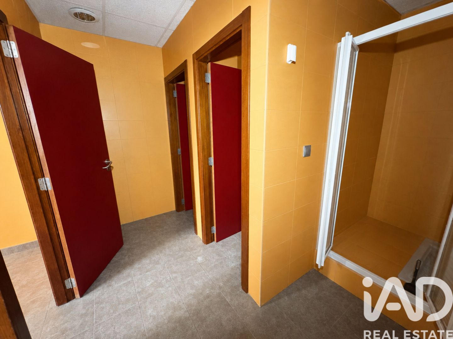 Propiedad comercial en Valencia, València, España 302 m2 No. 187584