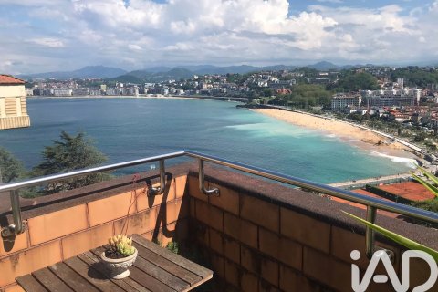 Apartment à Donostia-San Sebastian, Gipuzkoa, Espagne 3 chambres, 130 m2 No. 187581