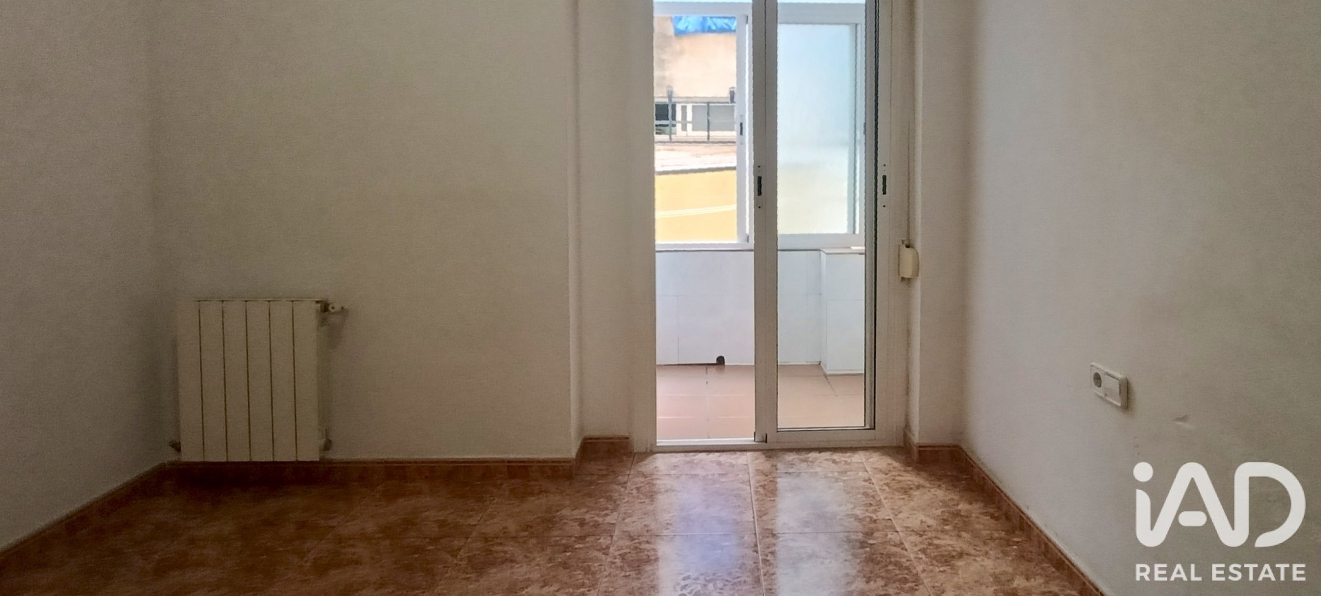 Apartment in Mataro, Barcelona, Spain 3 bedrooms, 65 sq.m. No. 187586