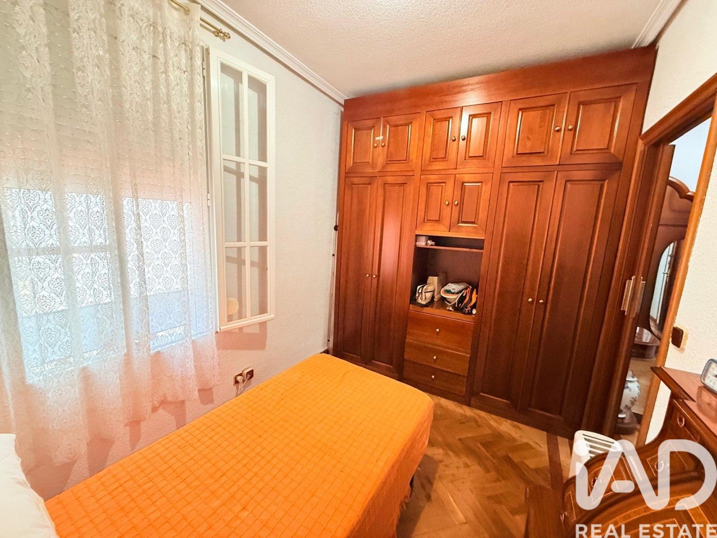 Wohnung in Madrid, Spanien 2 Schlafzimmer, 68 m2 Nr. 187580