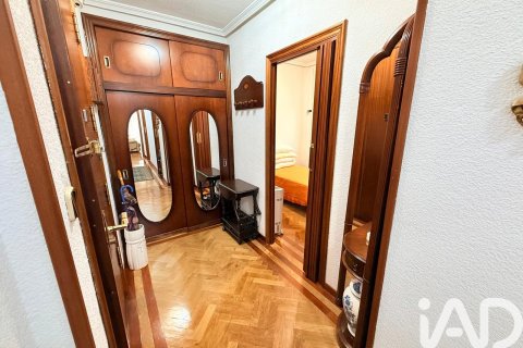 Apartment à Madrid, Espagne 2 chambres, 68 m2 No. 187580