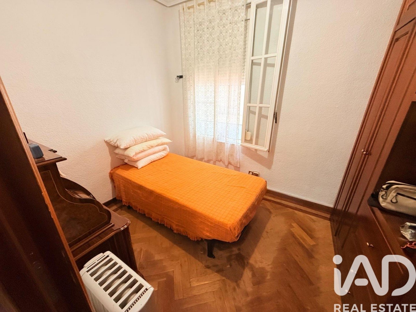 Wohnung in Madrid, Spanien 2 Schlafzimmer, 68 m2 Nr. 187580