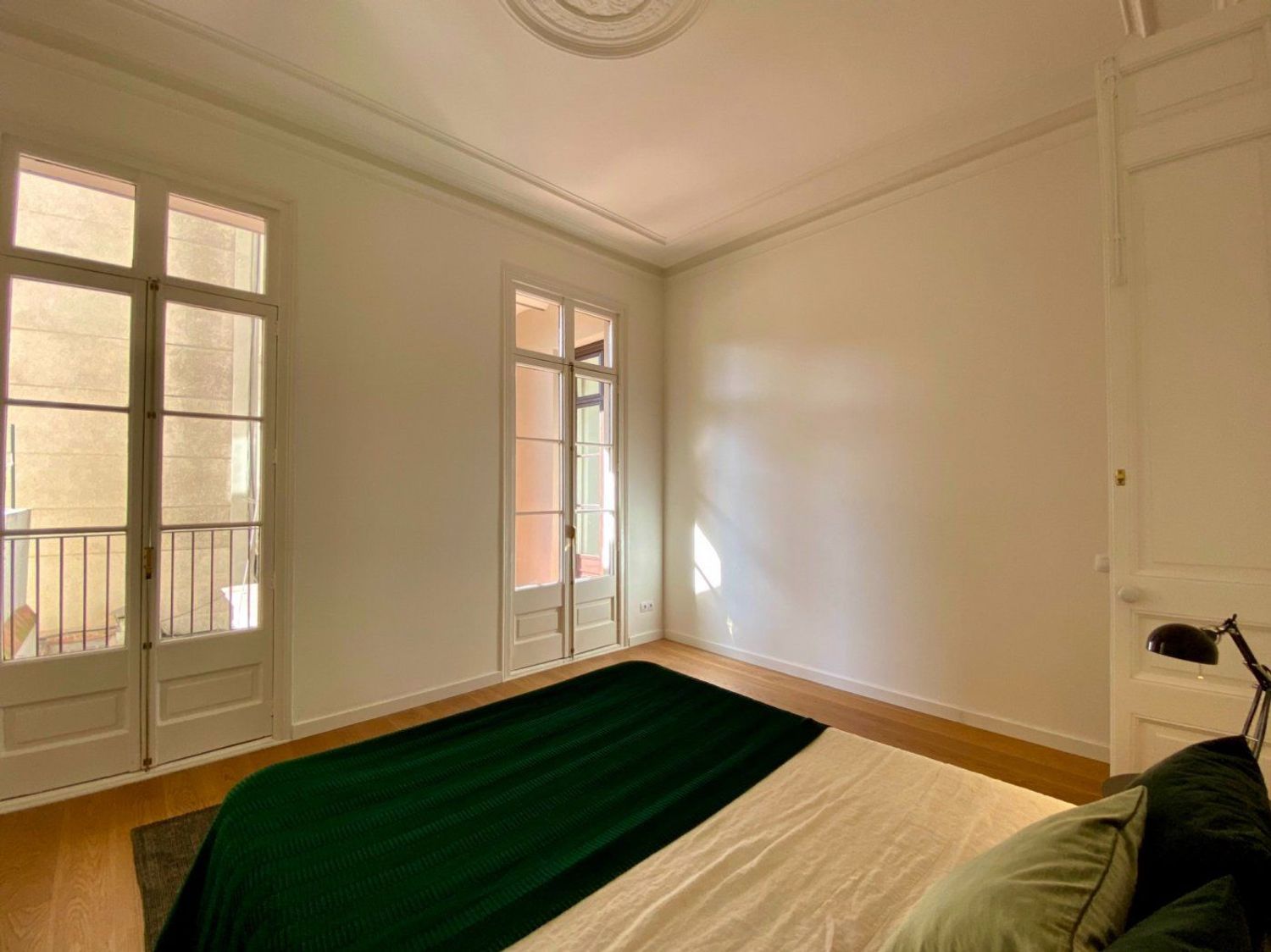Apartamento en Barcelona, España 3 dormitorios, 125 m2 No. 161319