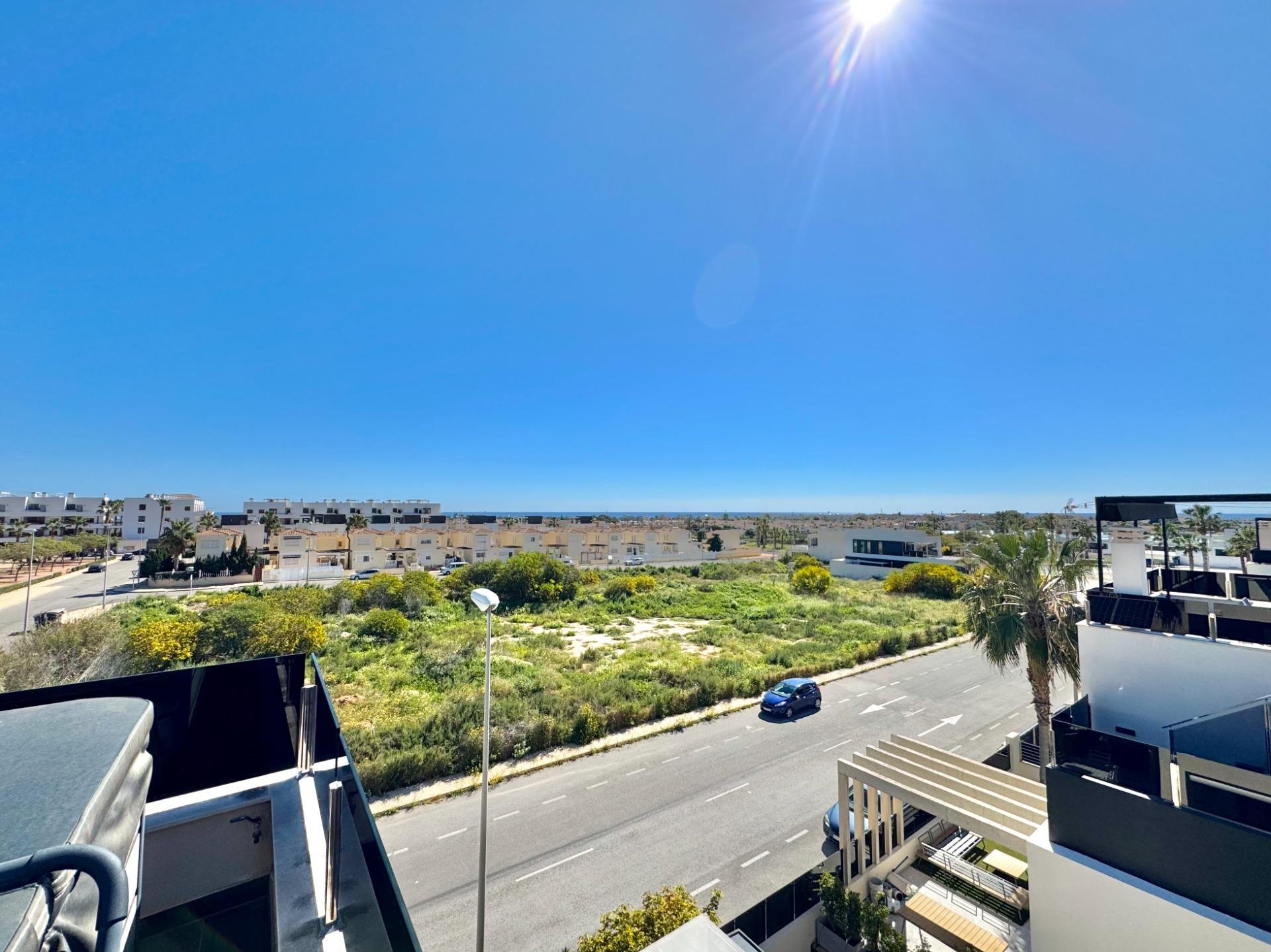 Villa en Cabo Roig, Alicante, España 4 dormitorios, 271 m2 No. 161315