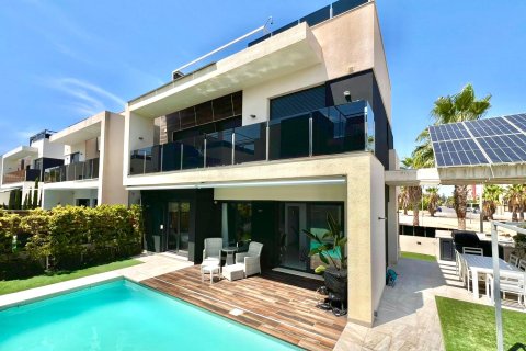 Villa à Cabo Roig, Alicante, Espagne 4 chambres, 271 m2 No. 161315