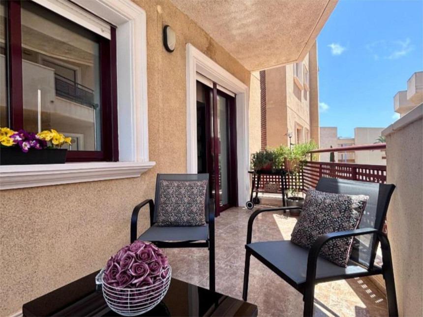 Huoneisto Campoamor, Alicante, Espanja 71 m2 No. 165680