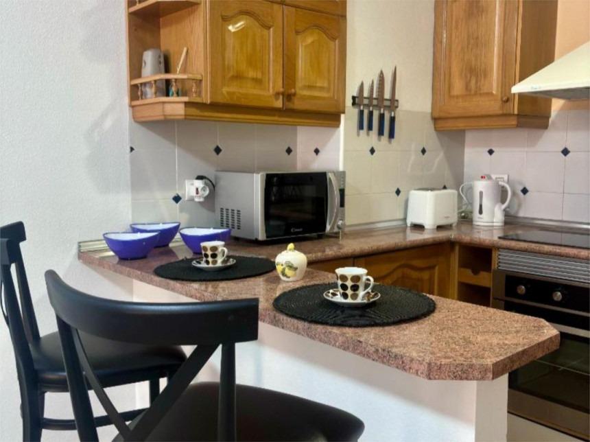 Huoneisto Campoamor, Alicante, Espanja 71 m2 No. 165680