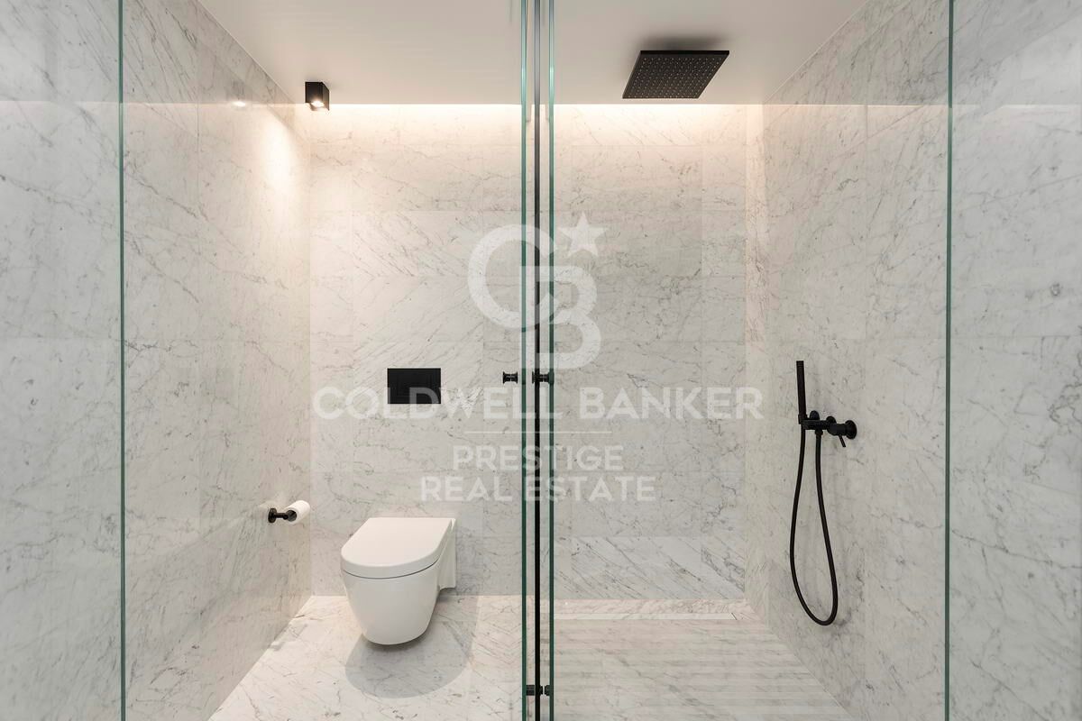Apartamento en Barcelona, España 2 dormitorios, 130 m2 No. 157408