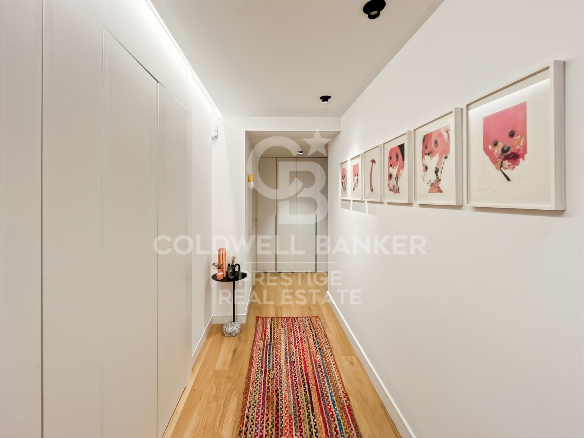 Apartamento en Barcelona, España 2 dormitorios, 130 m2 No. 157408