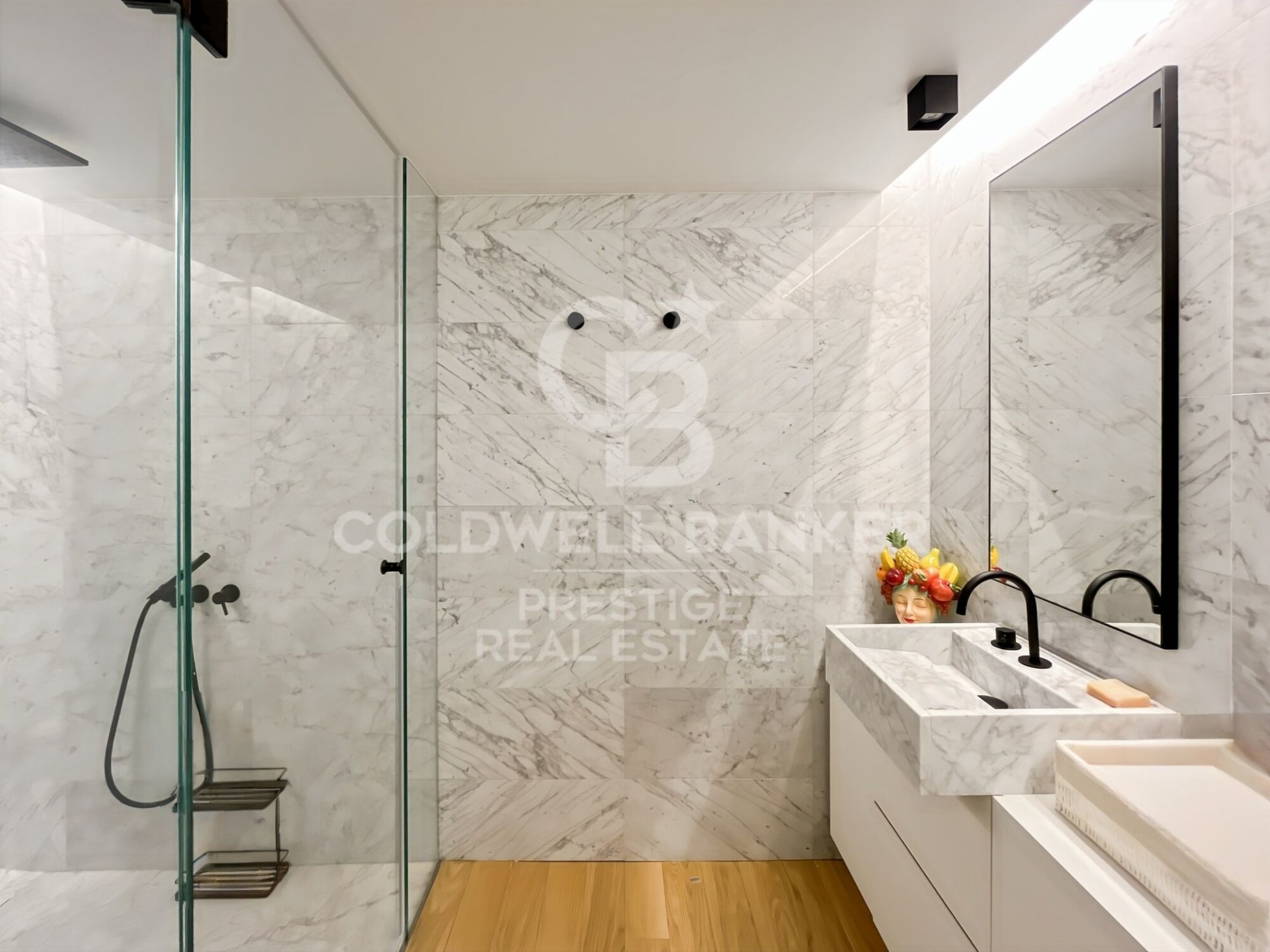 Apartamento en Barcelona, España 2 dormitorios, 130 m2 No. 157408